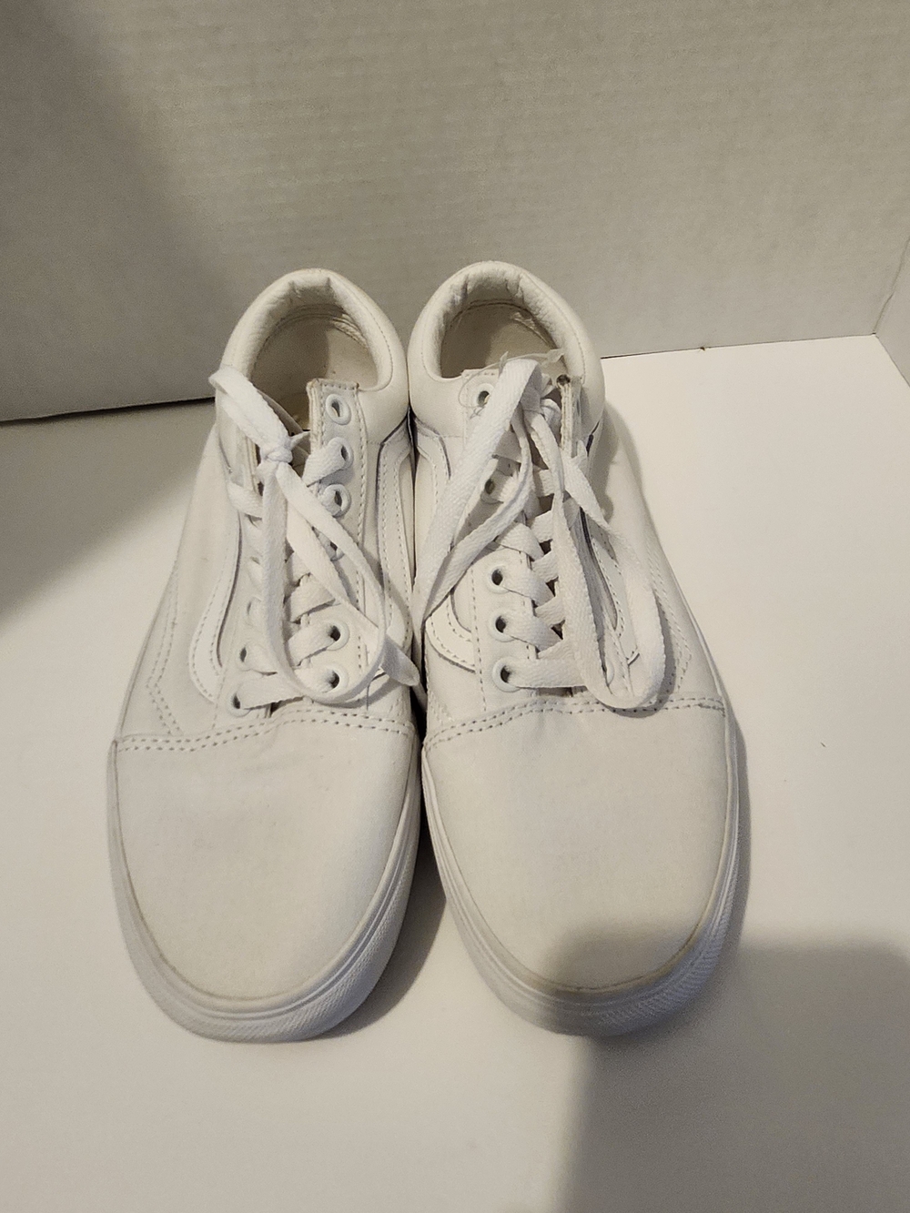 Vans Men's White Canvas Low-Top Sneakers